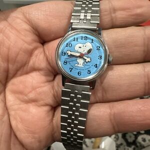 Working 1958 United Feature Syndicate Peanut Watch Manual Wind 24mm Fit 6.5 Rare